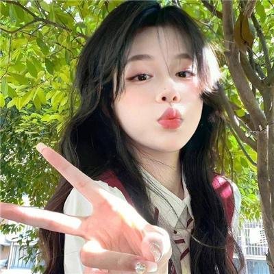 两个独立包装的女人