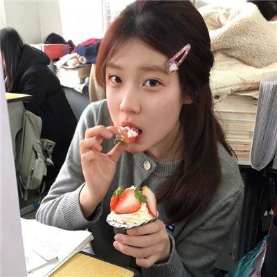 冬夜无声等花开